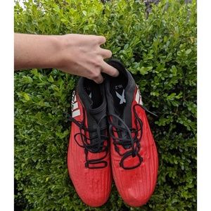 Men's Red Soccer Cleats